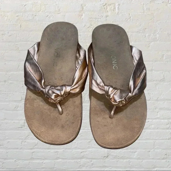 Vionic Pippa Flip Flops Rose Gold - Picture 2 of 6
